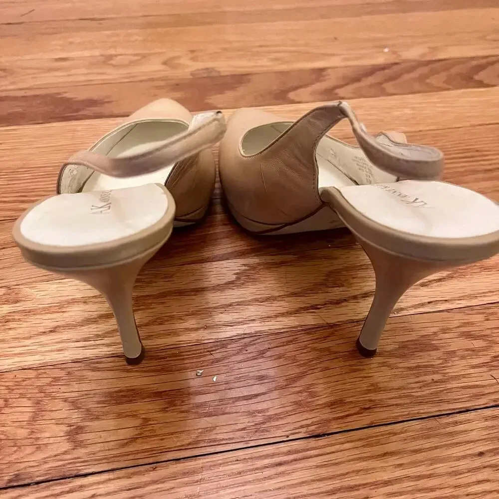 Anne Klein AKNARA Beige Leather Pointed Toe Slingback Kitten Heels Size 8.5M
